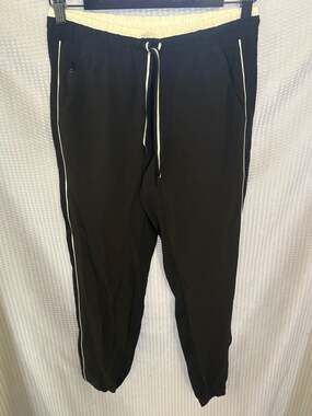 Athleta Brooklyn Jogger Black with White Piping Size 2